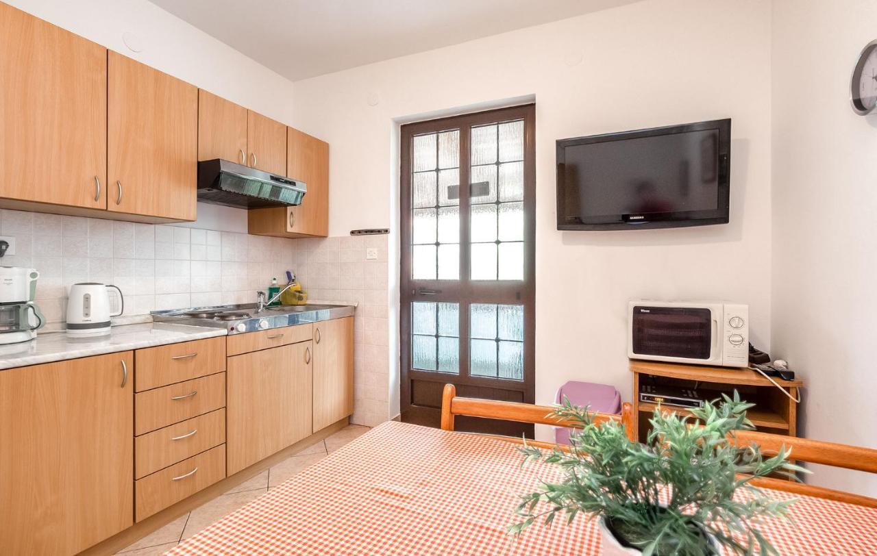 Milo Appartement Poreč Buitenkant foto