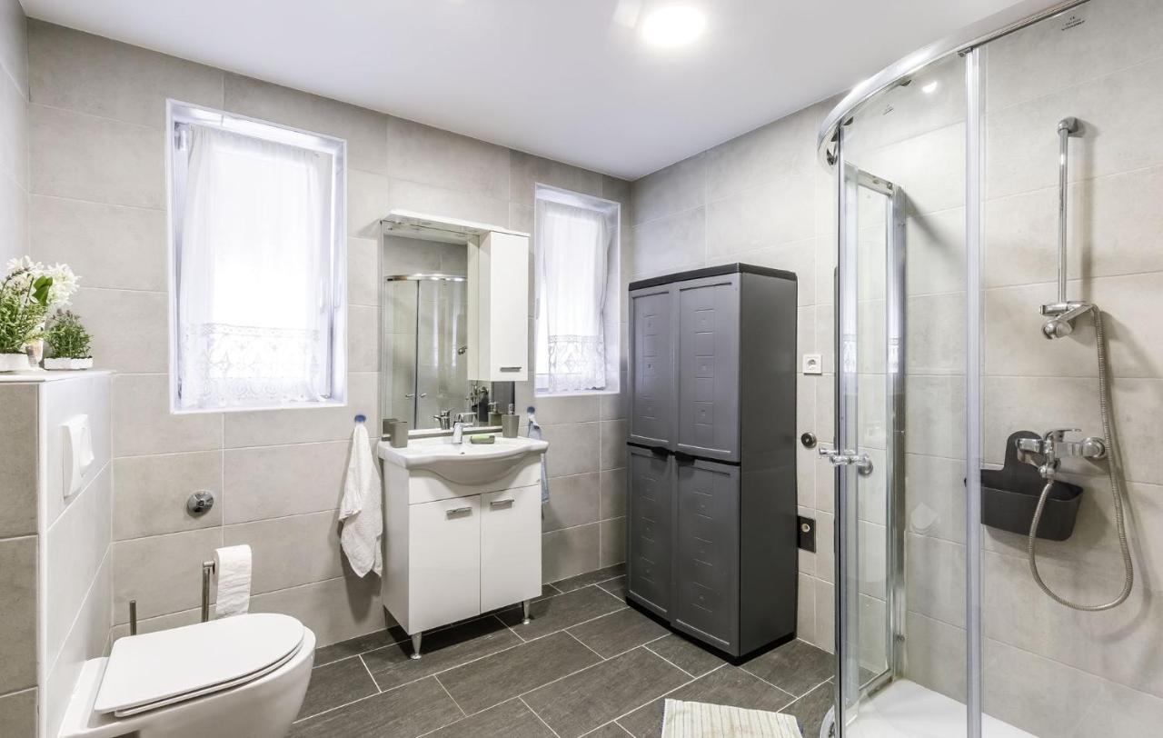 Milo Appartement Poreč Buitenkant foto