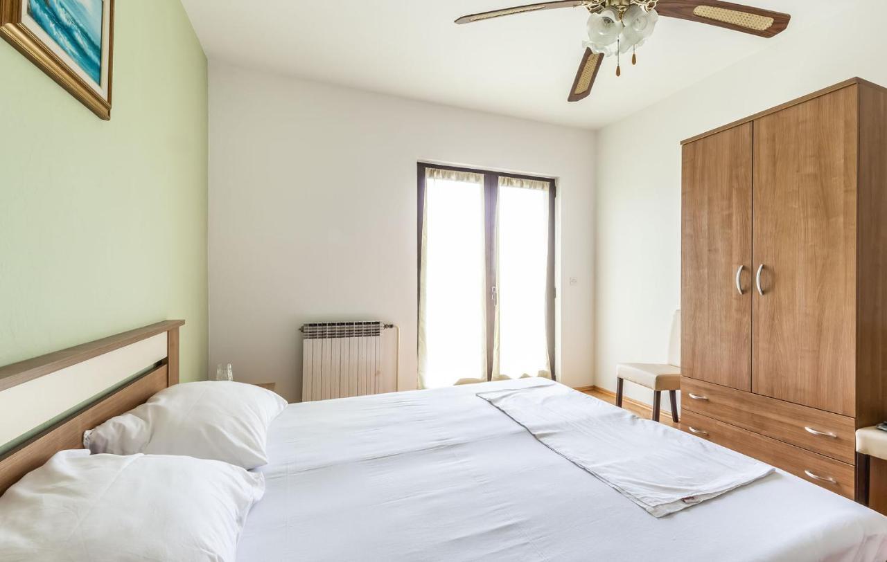 Milo Appartement Poreč Buitenkant foto