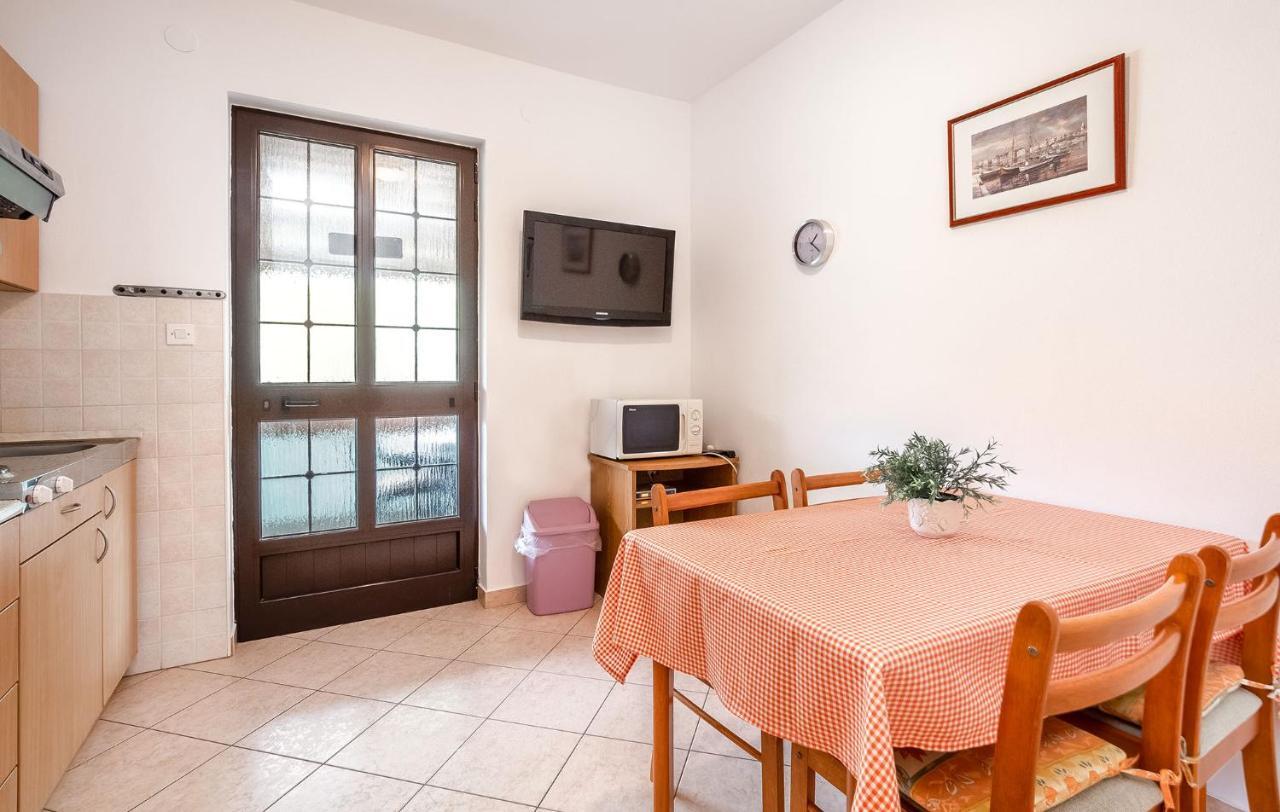 Milo Appartement Poreč Buitenkant foto