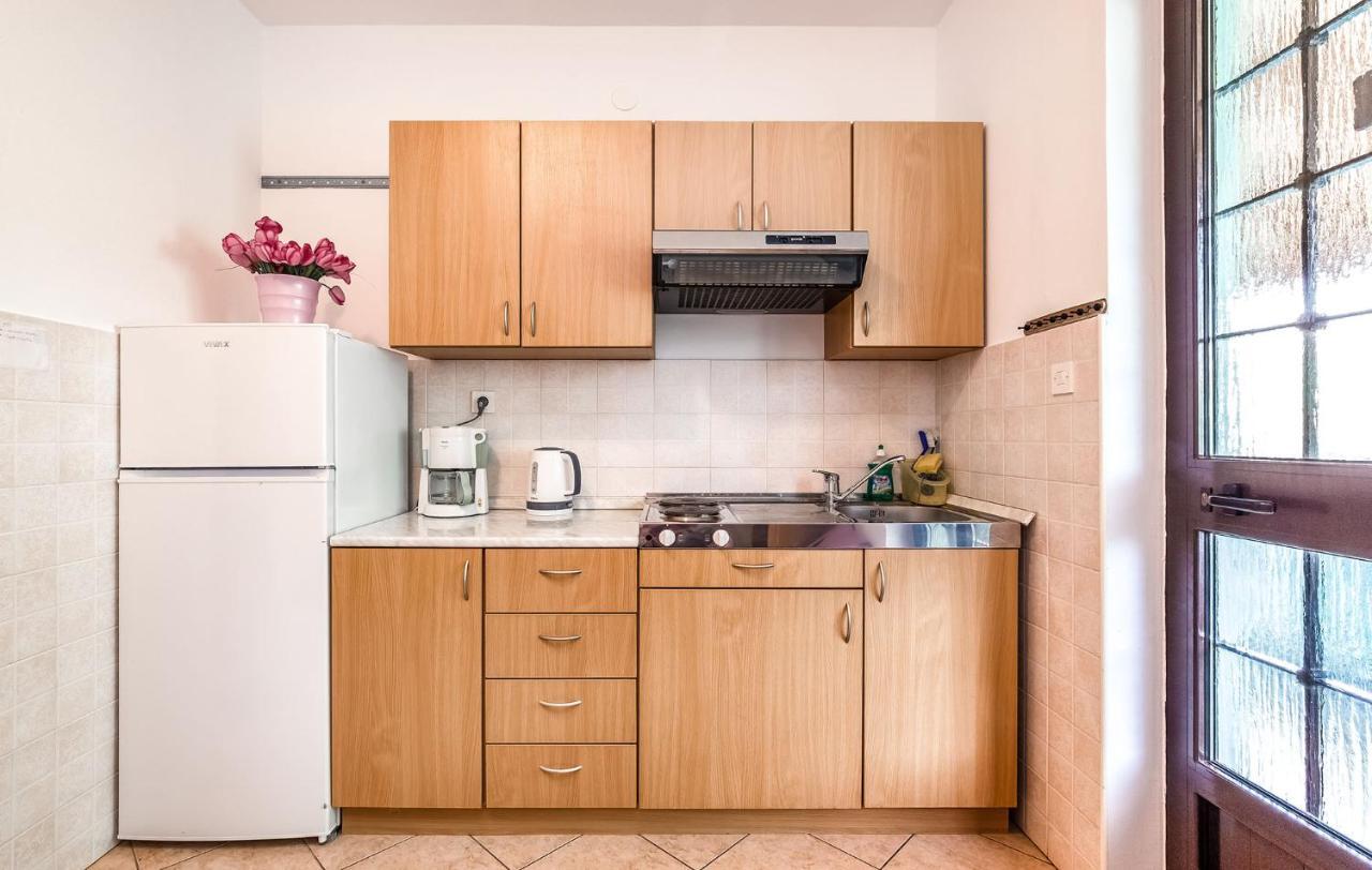 Milo Appartement Poreč Buitenkant foto