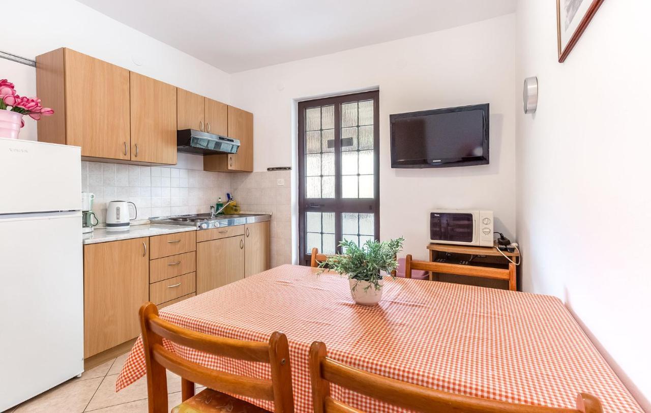 Milo Appartement Poreč Buitenkant foto